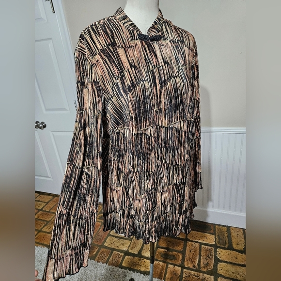 Connected Apparel Textured Boho Abstract Top, Black/tan, Size 16W - Picture 2 of 5